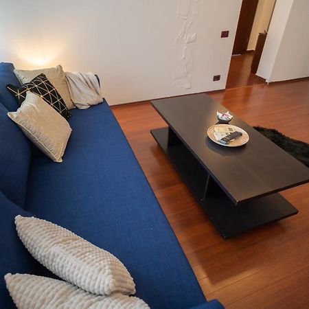 Spacious 2Br Dristor Apartment Bucharest Luaran gambar