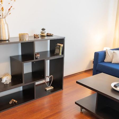 Spacious 2Br Dristor Apartment Bucharest Luaran gambar