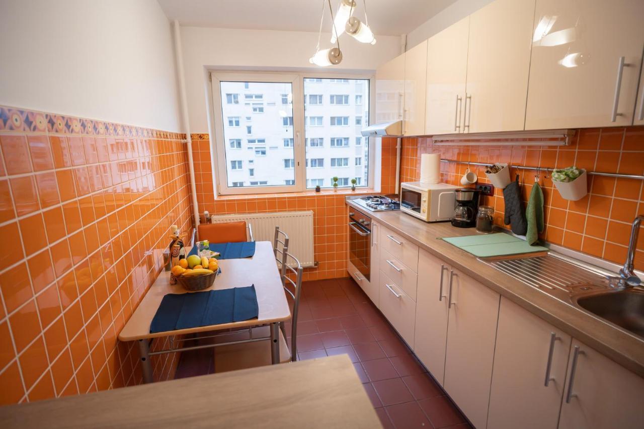 Spacious 2Br Dristor Apartment Bucharest Luaran gambar