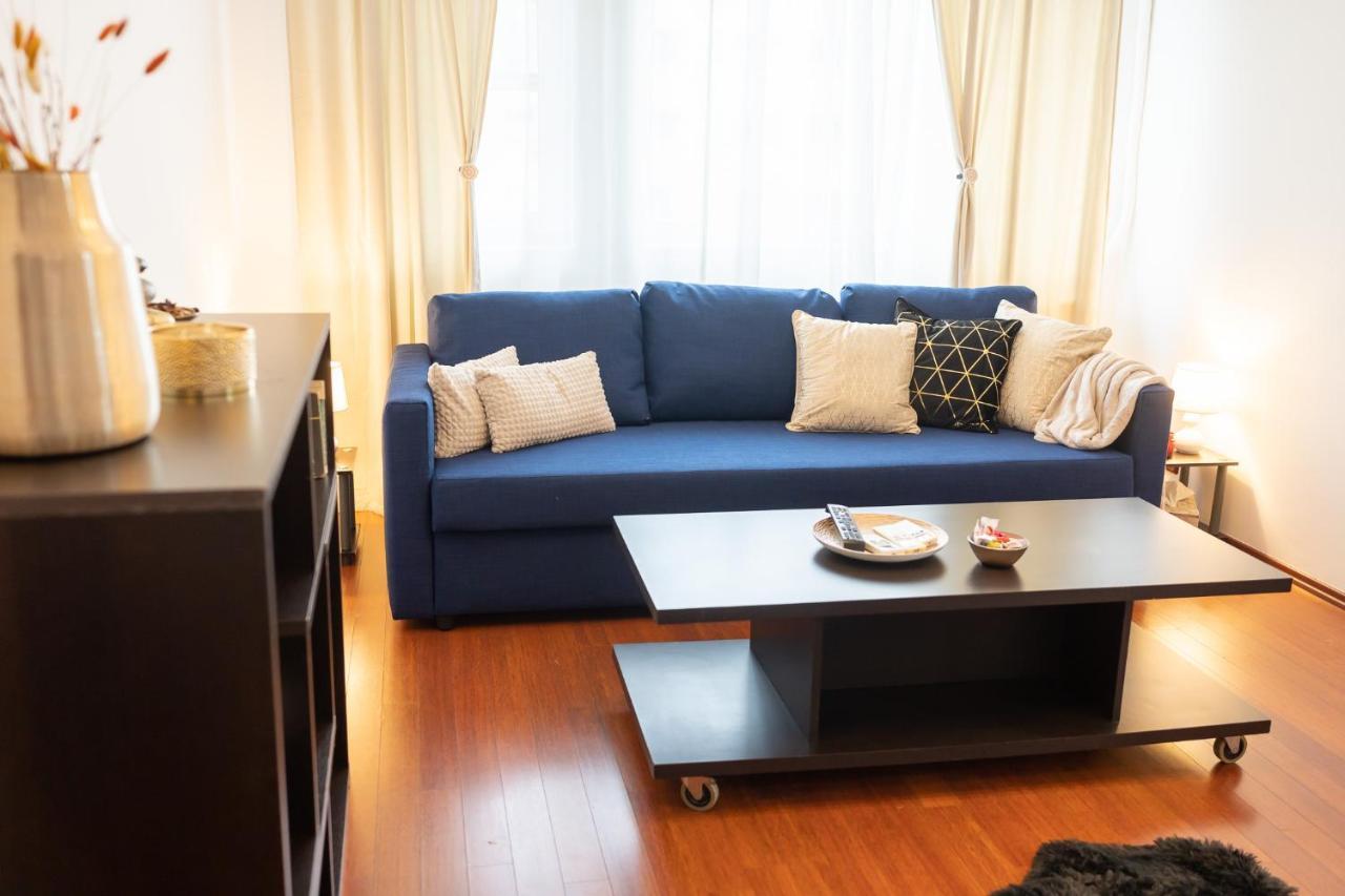 Spacious 2Br Dristor Apartment Bucharest Luaran gambar