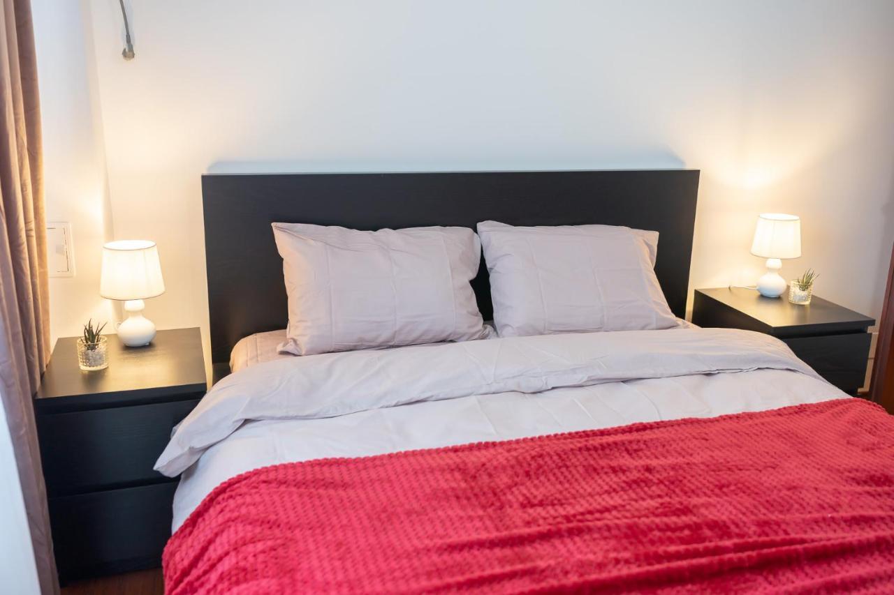 Spacious 2Br Dristor Apartment Bucharest Luaran gambar