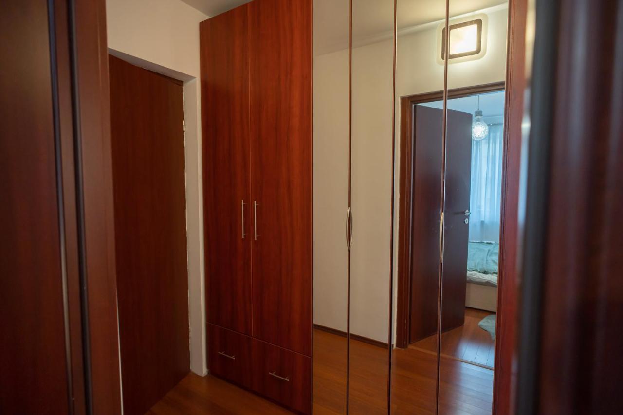 Spacious 2Br Dristor Apartment Bucharest Luaran gambar