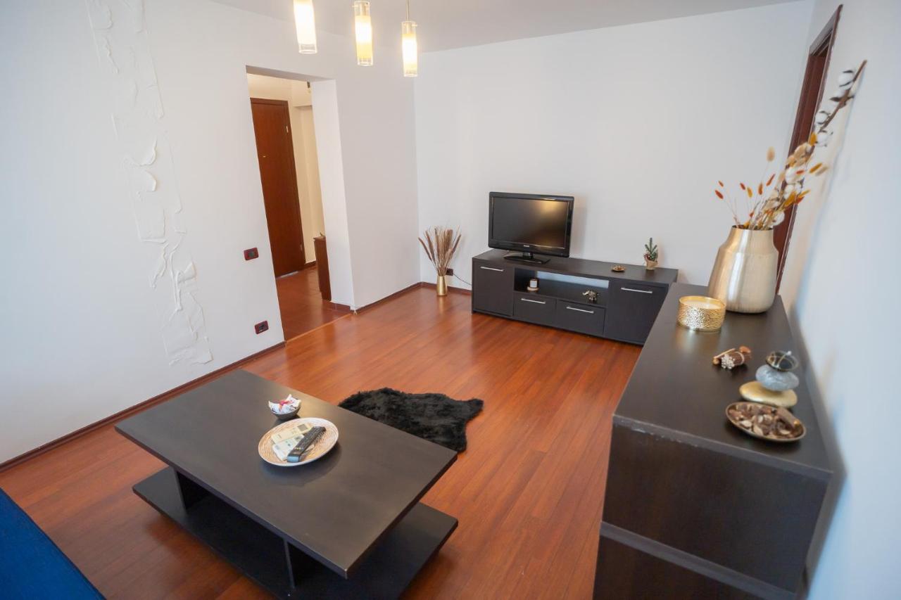 Spacious 2Br Dristor Apartment Bucharest Luaran gambar